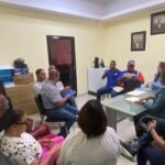 Directora del Distrito Educativo 02-05 San Juan Este realiza diálogo con ADP en busca de alternativas de solución